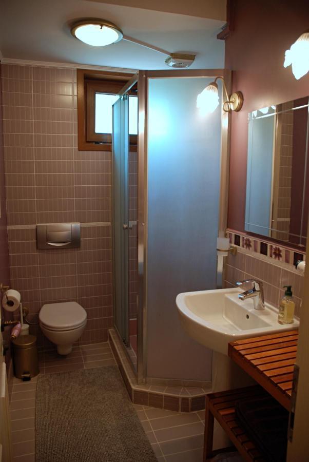 L'Isola Guesthouse (Adults Only) Heybeliada Kültér fotó