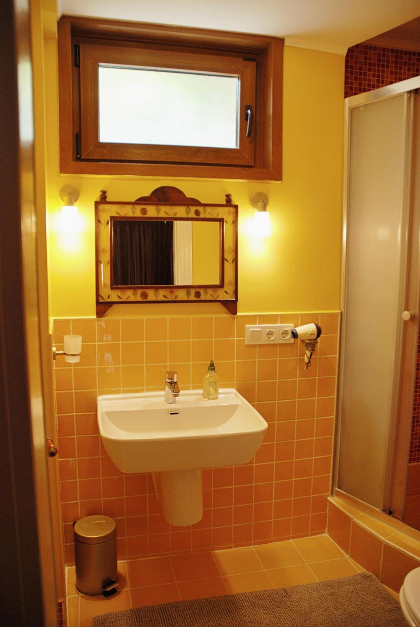 L'Isola Guesthouse (Adults Only) Heybeliada Kültér fotó