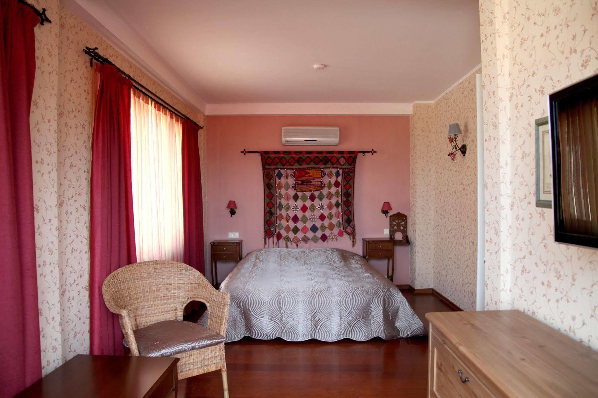 L'Isola Guesthouse (Adults Only) Heybeliada Kültér fotó