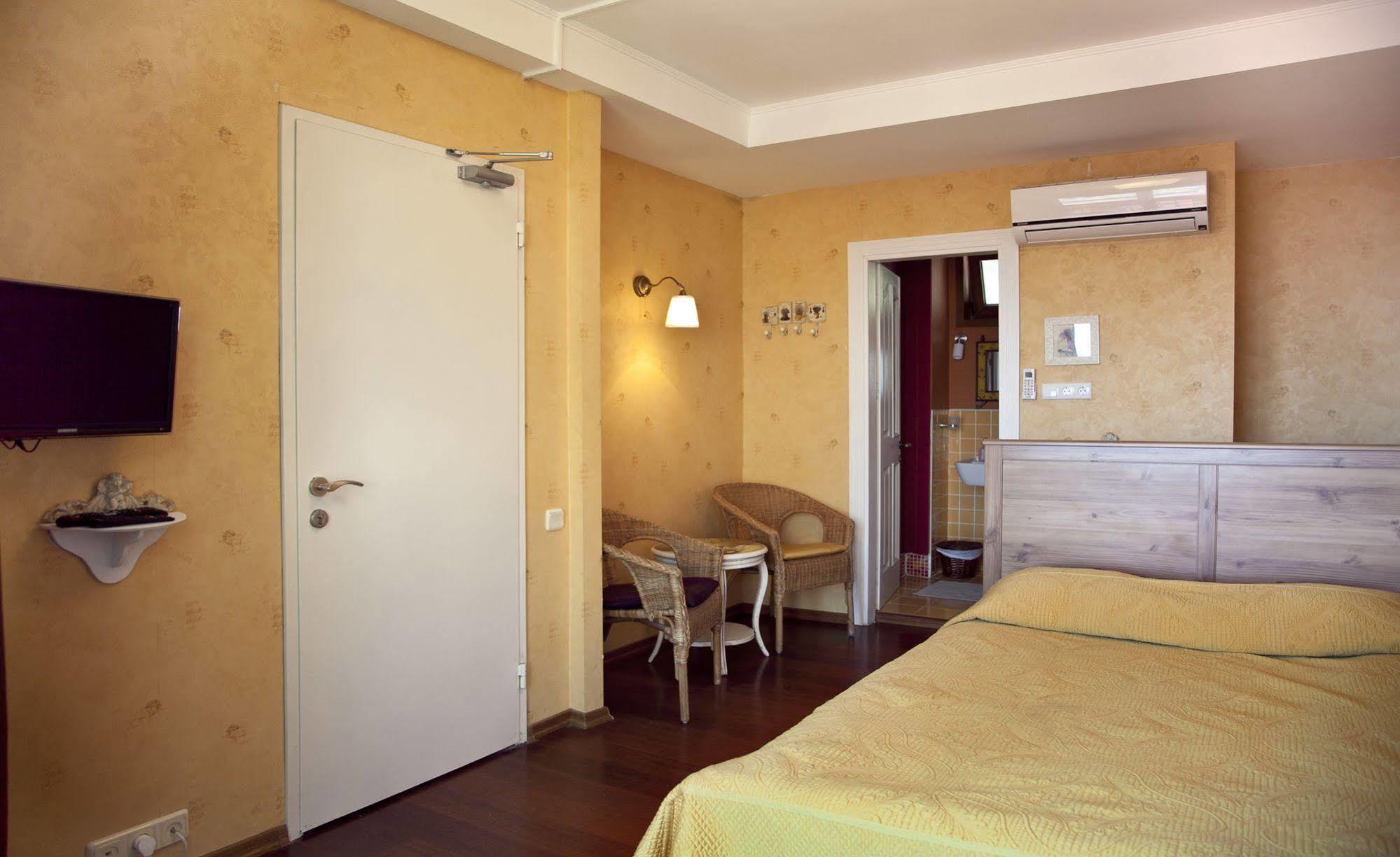 L'Isola Guesthouse (Adults Only) Heybeliada Kültér fotó